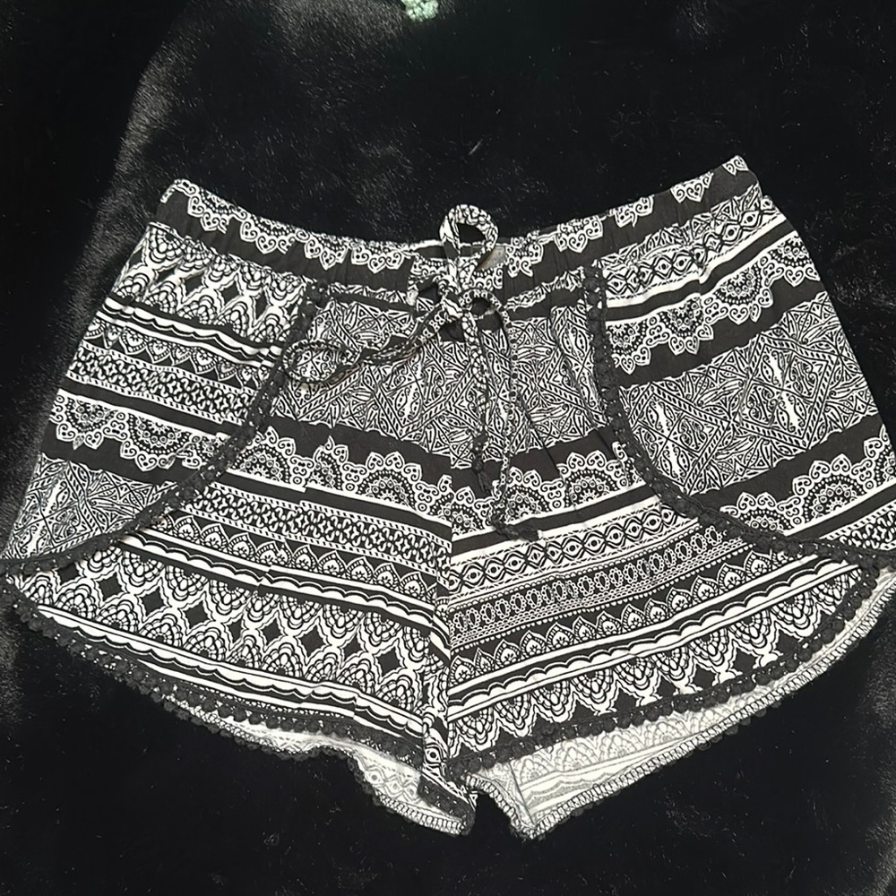 Black and White Patterned Women's Shorts